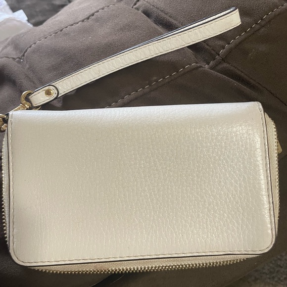 Michael Kors wallet - Picture 4 of 4